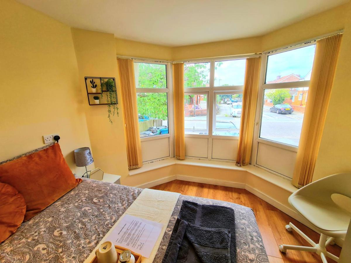 Full Flat-g Floor-private Kitchen/bathroom-parking *